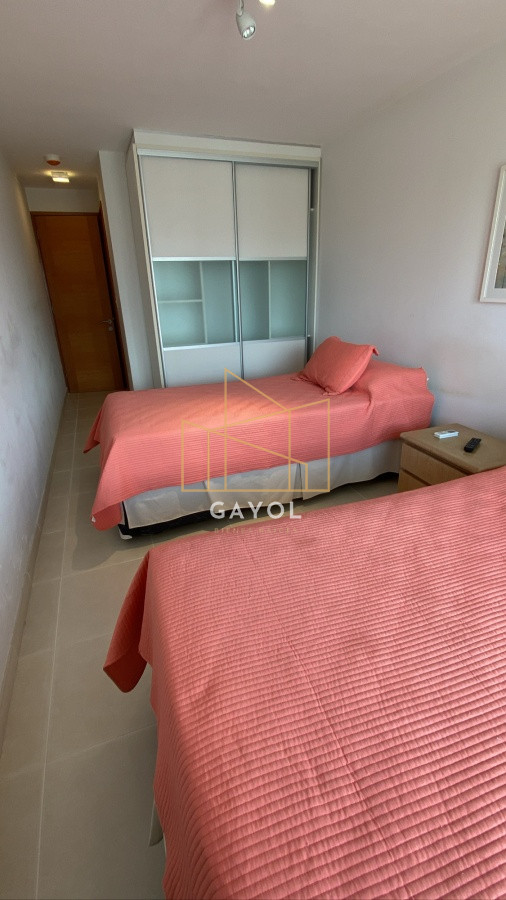 Apartamento ID.587 - Apartamento en alquiler temporario Playa Mansa 2 dormitorios