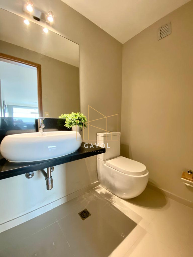 Apartamento ID.661 - Apartamento en Venta Playa Mansa 3 dormitorios Sunrise Tower
