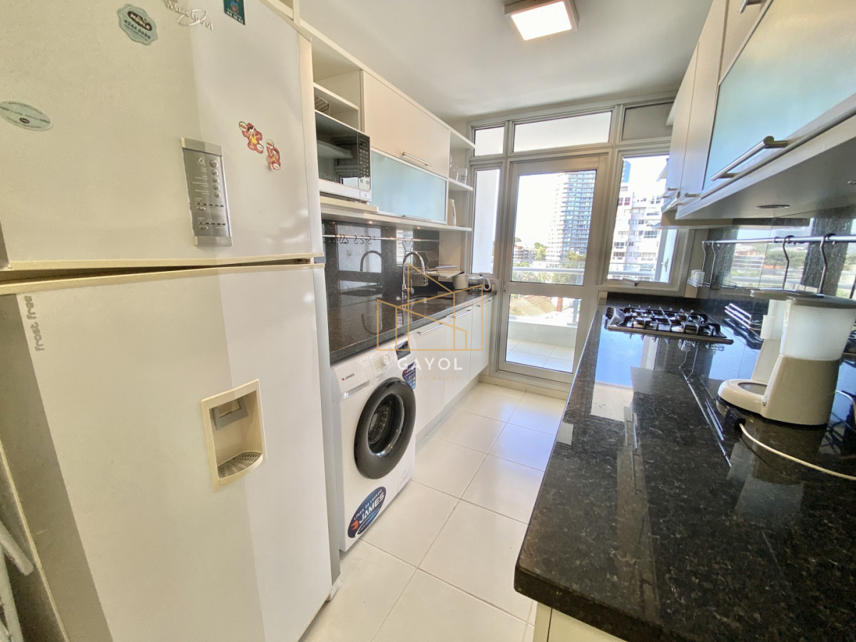 Apartamento ID.1223 - Apartamento en alquiler temporario Playa Mansa 2 dormitorios