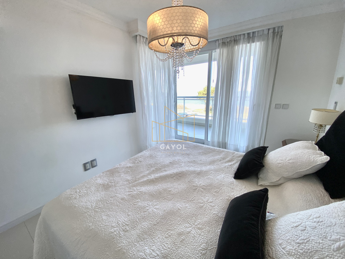 Apartamento ID.622 - Venta apartamento 3 dormitorios en Playa Mansa - Punta del Este