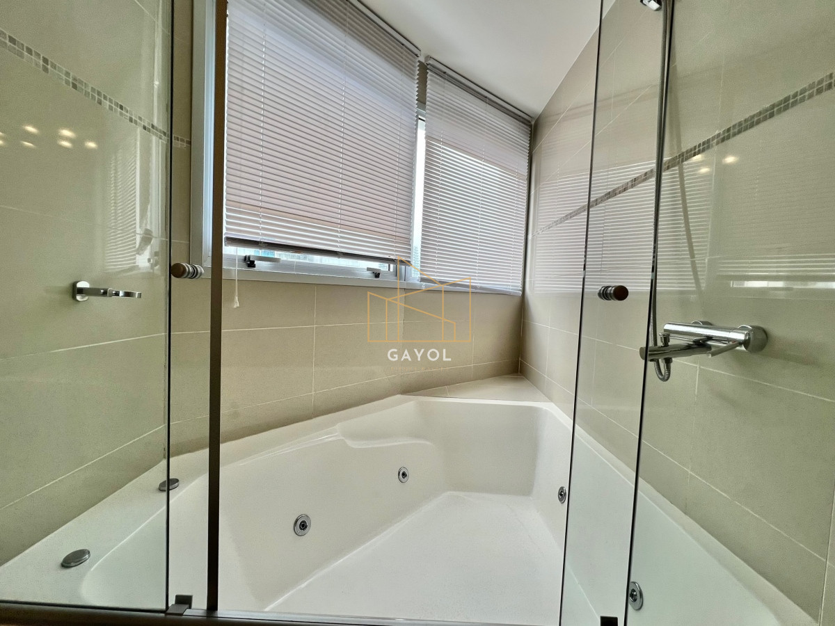 Apartamento ID.659 - APARTAMENTO DE 3 DORMITORIOS EN ALQUILER TEMPORARIO SUNRISE TOWER PLAYA MANSA