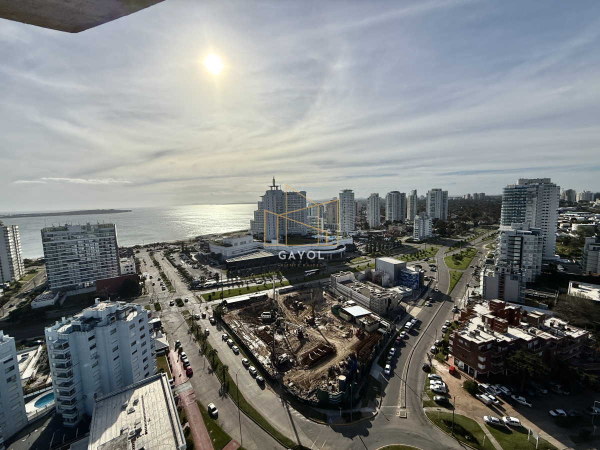 Apartamento ID.1225 - OPORTUNIDAD APARTAMENTO 2 DORMITORIOS EN TORRE DE CATEGORIA CON EXELENT VISTA Y TODOS LOS SERVICIOS 