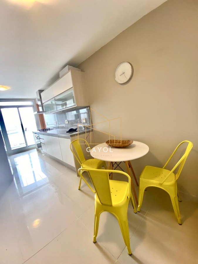 Apartamento ID.662 - Alquiler temporal Apartamento 3 DORMITORIOS y dependencia en PLAYA MANSA, Punta del este
