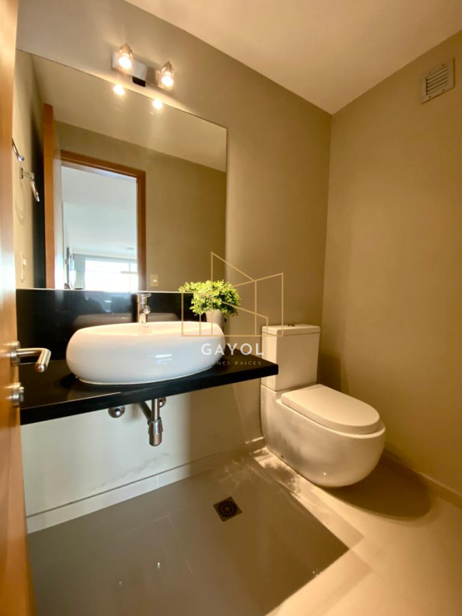 Apartamento ID.661 - Apartamento en Venta Playa Mansa 3 dormitorios Sunrise Tower