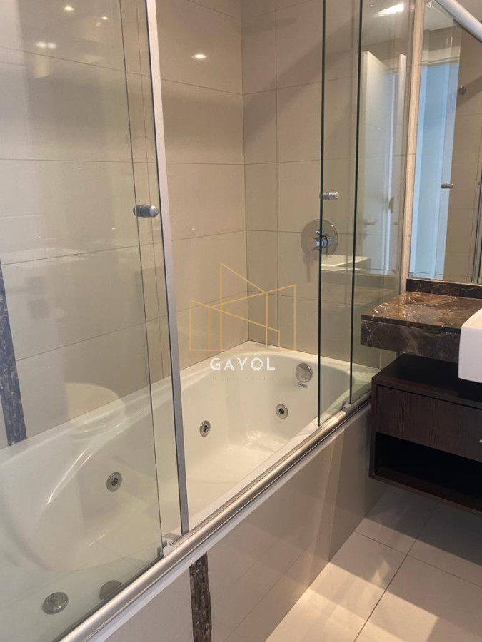 Apartamento ID.622 - Venta apartamento 3 dormitorios en Playa Mansa - Punta del Este