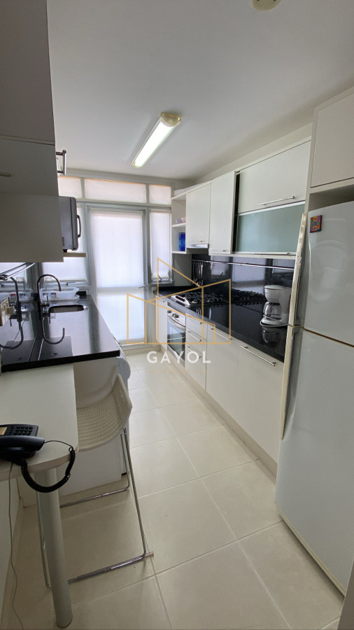 Apartamento ID.587 - Apartamento en alquiler temporario Playa Mansa 2 dormitorios