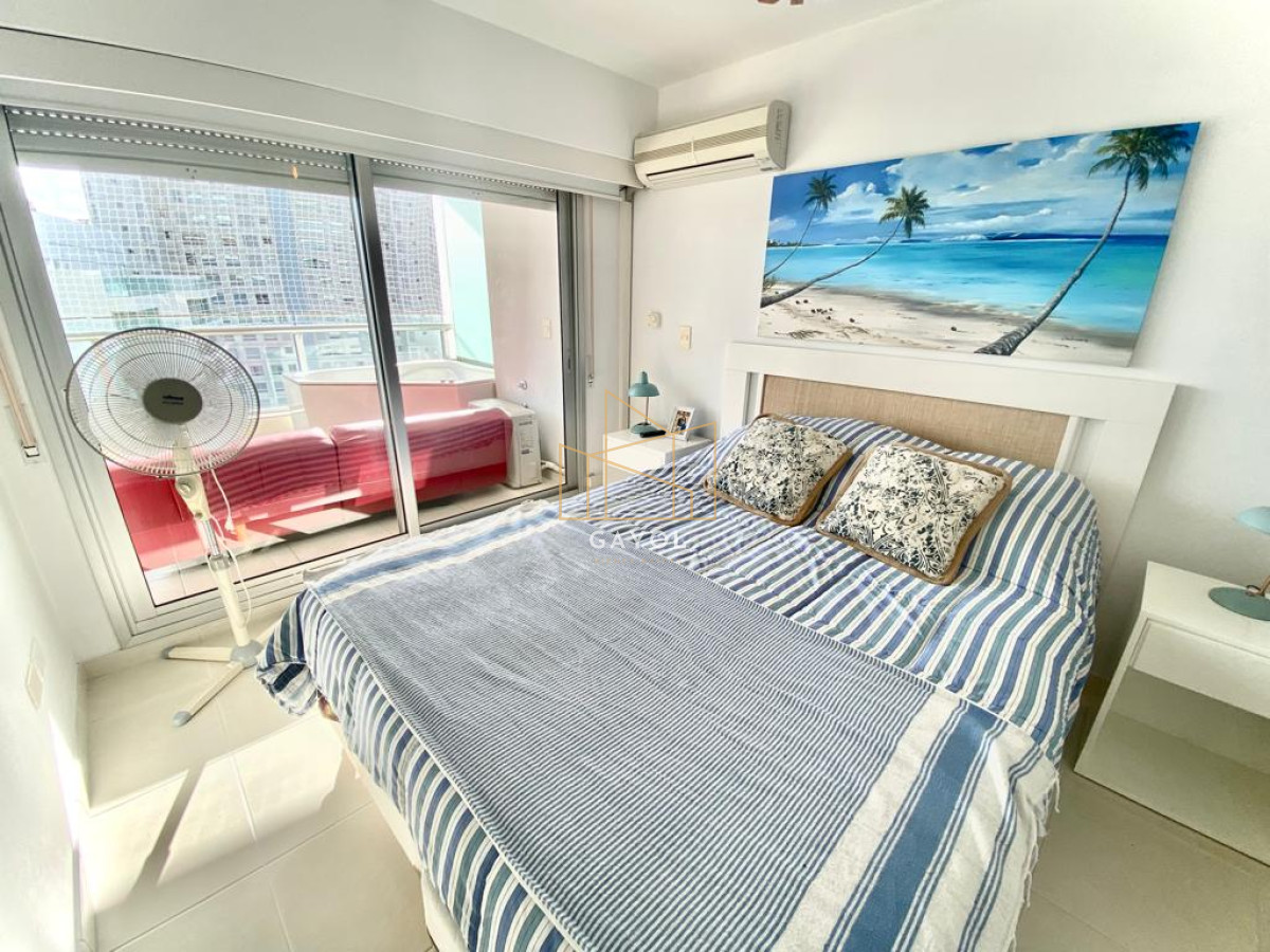 Apartamento ID.320 - ALQUILER TEMPORARIO EN SEASONS TOWER 2 DORMITORIOS