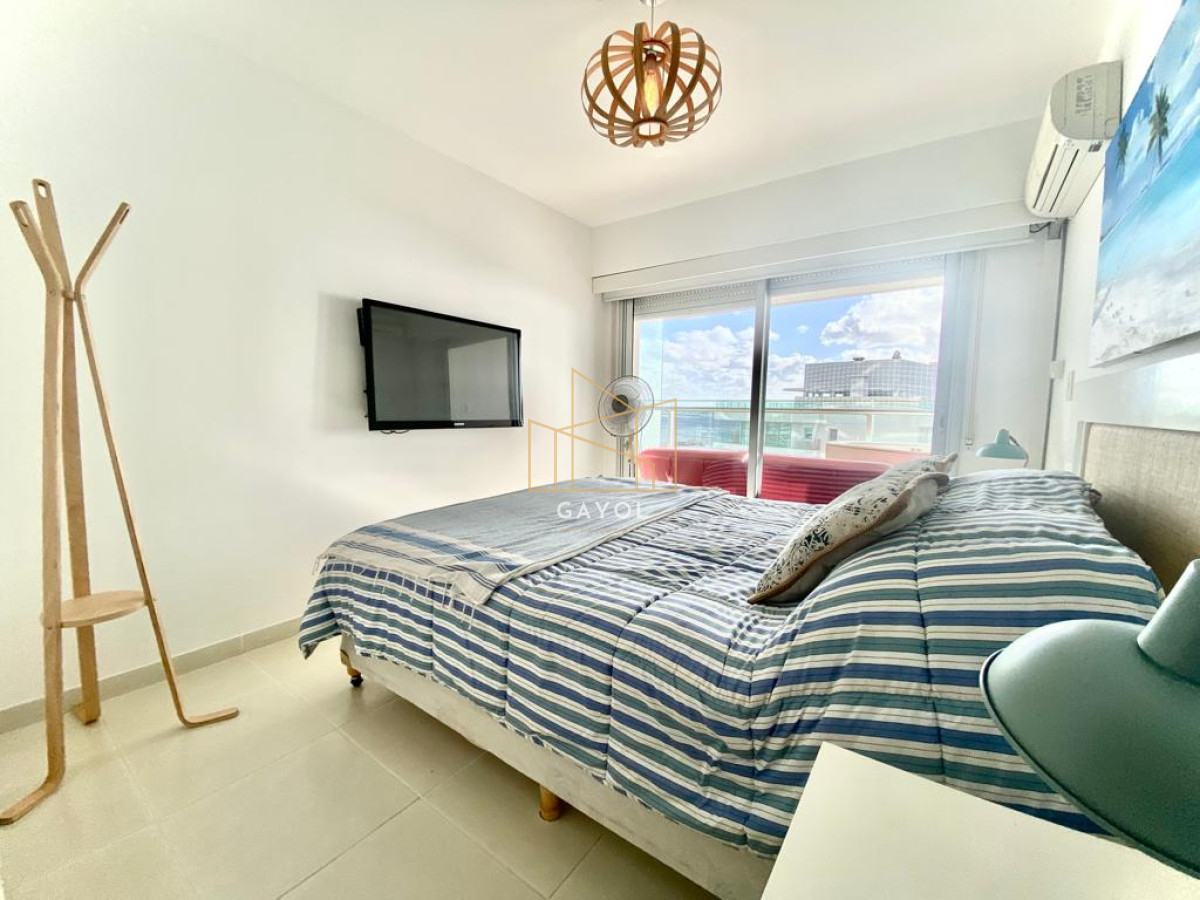 Apartamento ID.320 - ALQUILER TEMPORARIO EN SEASONS TOWER 2 DORMITORIOS