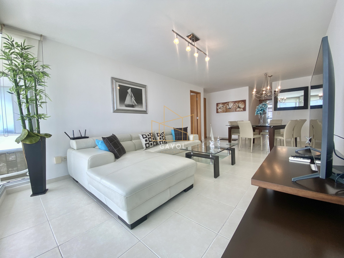 Apartamento ID.588 - Apartamento en venta Playa Mansa 2 dormitorios