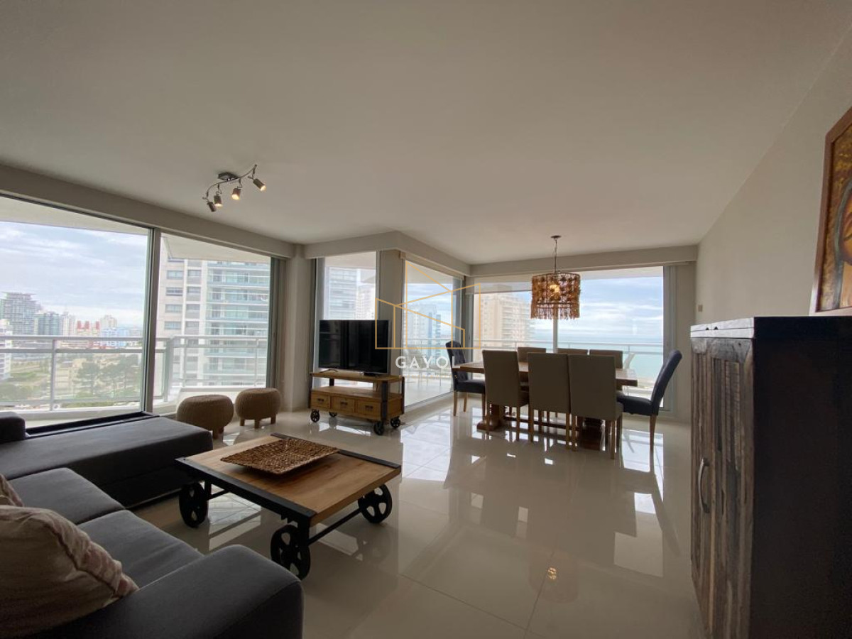 Apartamento ID.662 - Alquiler temporal Apartamento 3 DORMITORIOS y dependencia en PLAYA MANSA, Punta del este