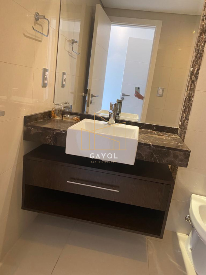 Apartamento ID.622 - Venta apartamento 3 dormitorios en Playa Mansa - Punta del Este