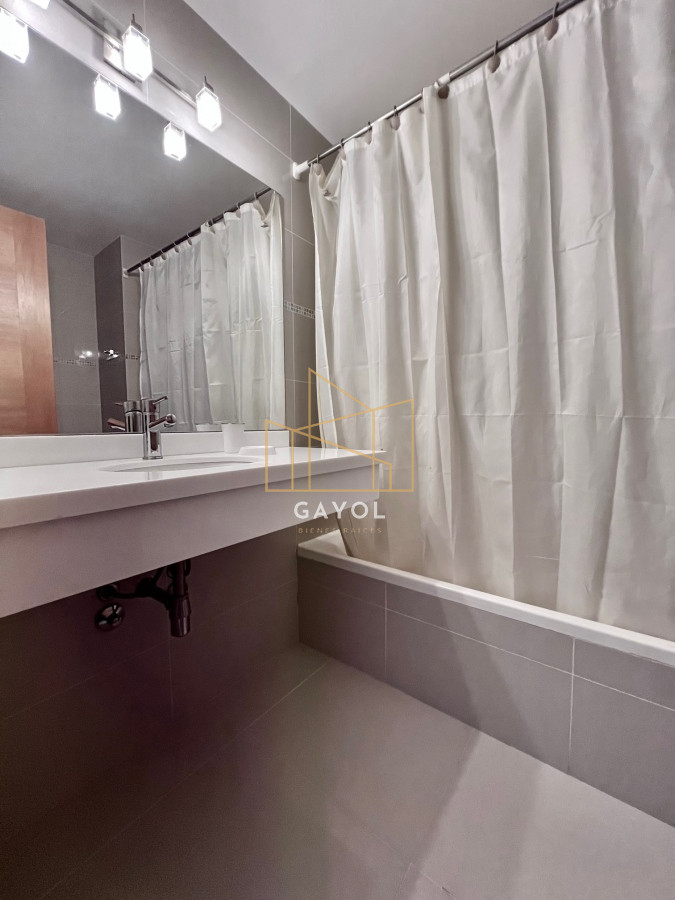 Apartamento ID.659 - APARTAMENTO DE 3 DORMITORIOS EN ALQUILER TEMPORARIO SUNRISE TOWER PLAYA MANSA