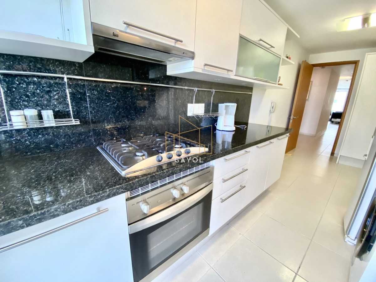 Apartamento ID.1223 - Apartamento en alquiler temporario Playa Mansa 2 dormitorios