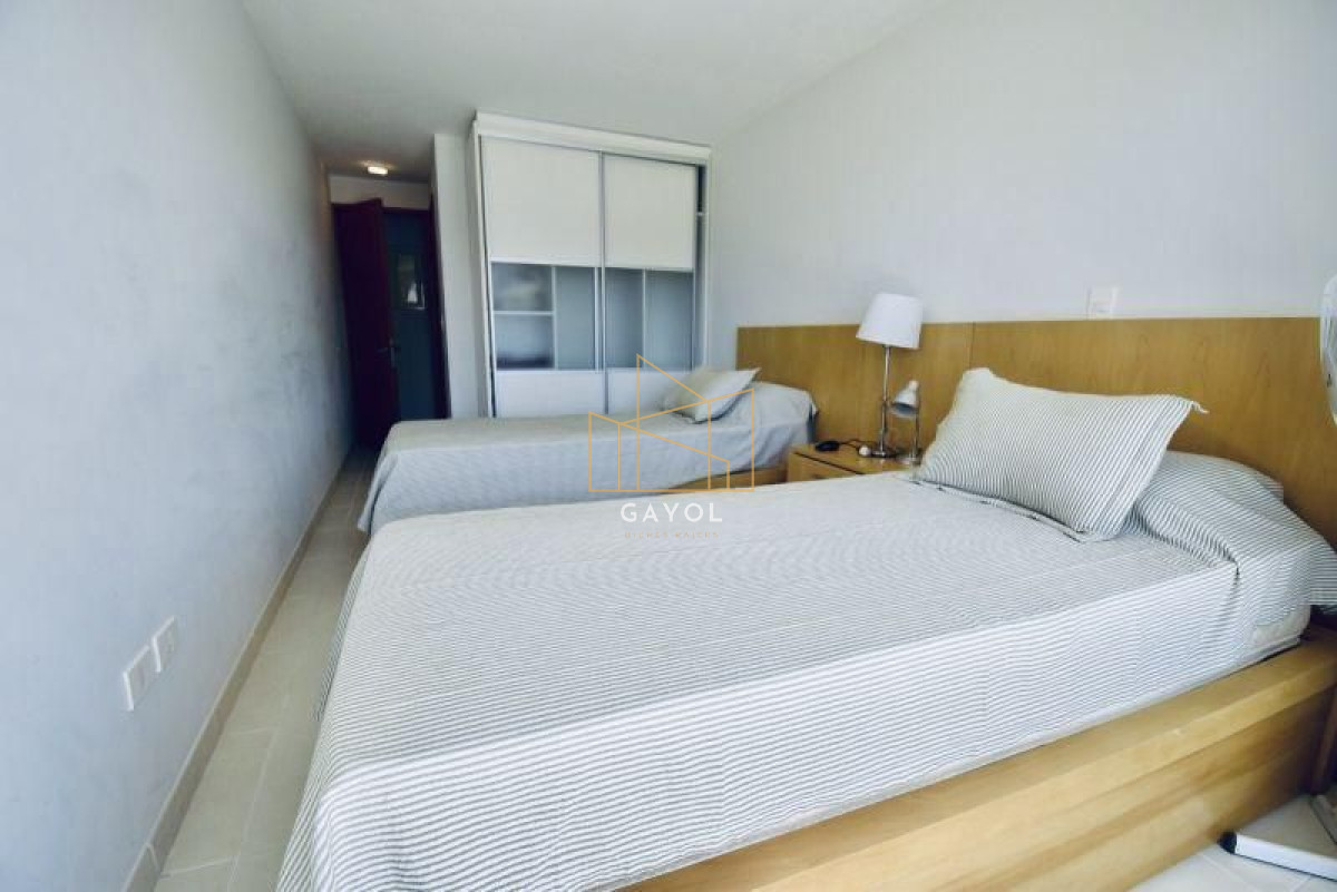 Apartamento ID.1087 - Apartamento en alquiler temporario Playa Mansa 2 dormitorios