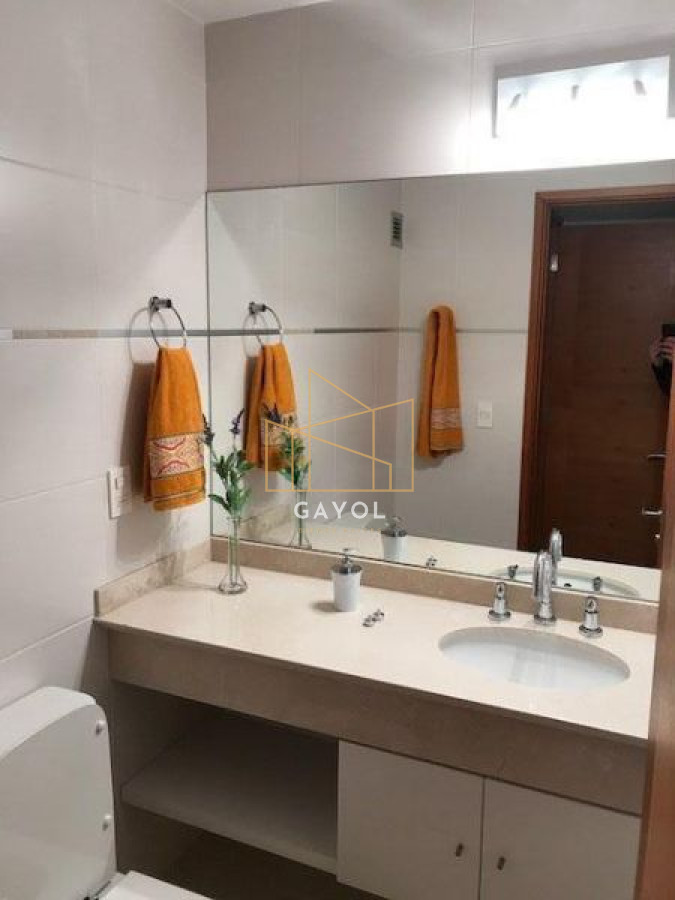 Apartamento ID.587 - Apartamento en alquiler temporario Playa Mansa 2 dormitorios