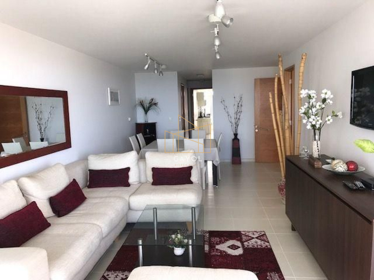 Apartamento ID.587 - Apartamento en alquiler temporario Playa Mansa 2 dormitorios