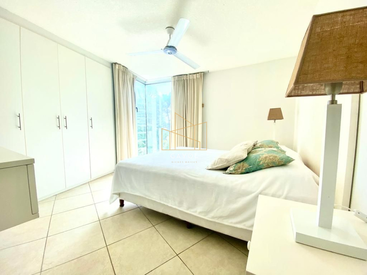 Apartamento ID.1044 - Apartamento en alquiler temporario Playa Brava 3 dormitorios