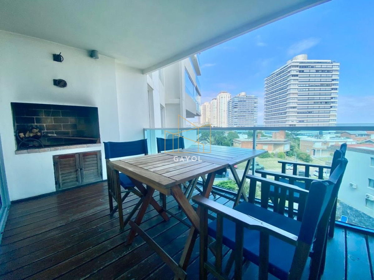 Apartamento ID.1044 - Apartamento en alquiler temporario Playa Brava 3 dormitorios