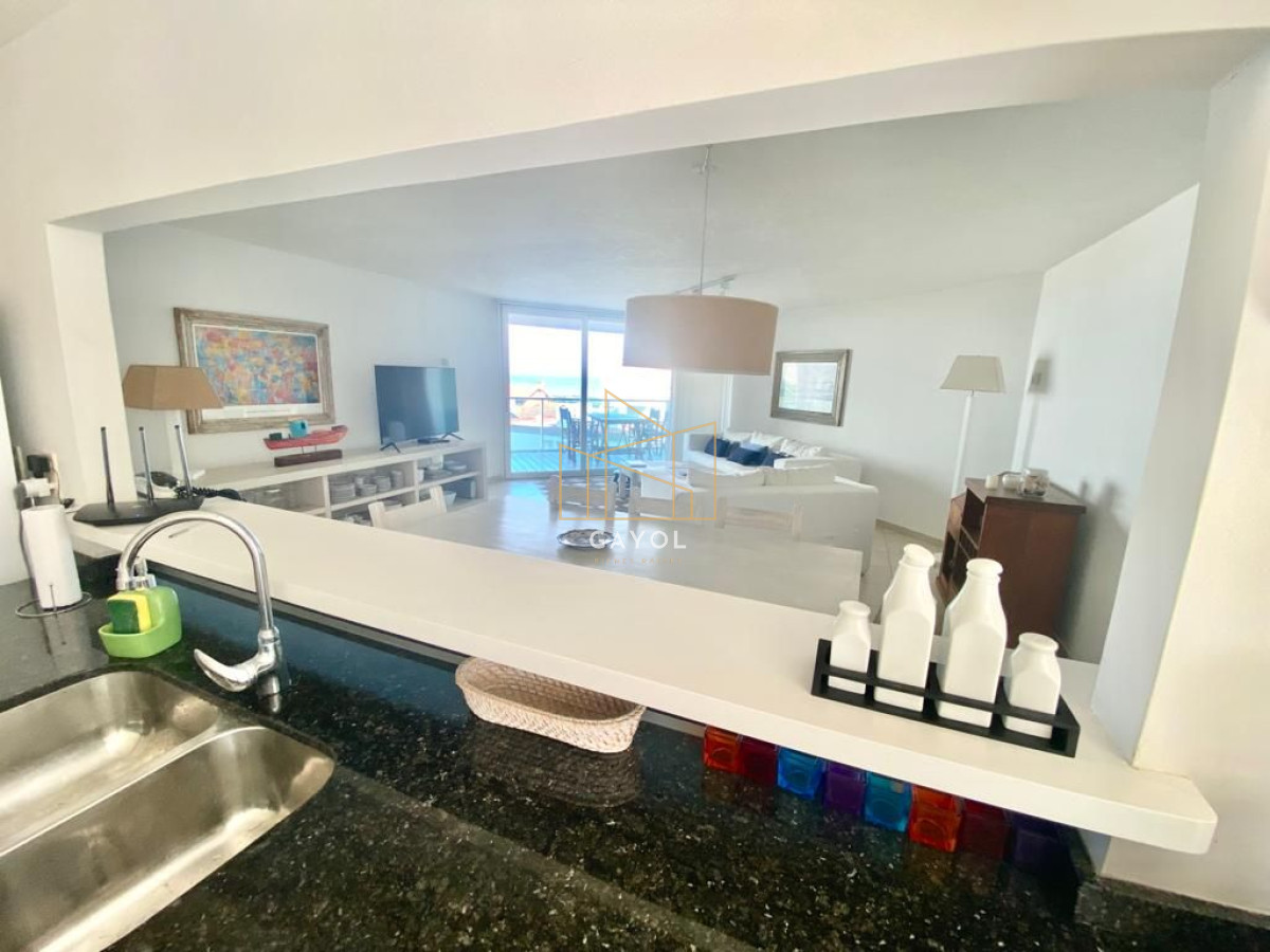 Apartamento ID.1044 - Apartamento en alquiler temporario Playa Brava 3 dormitorios