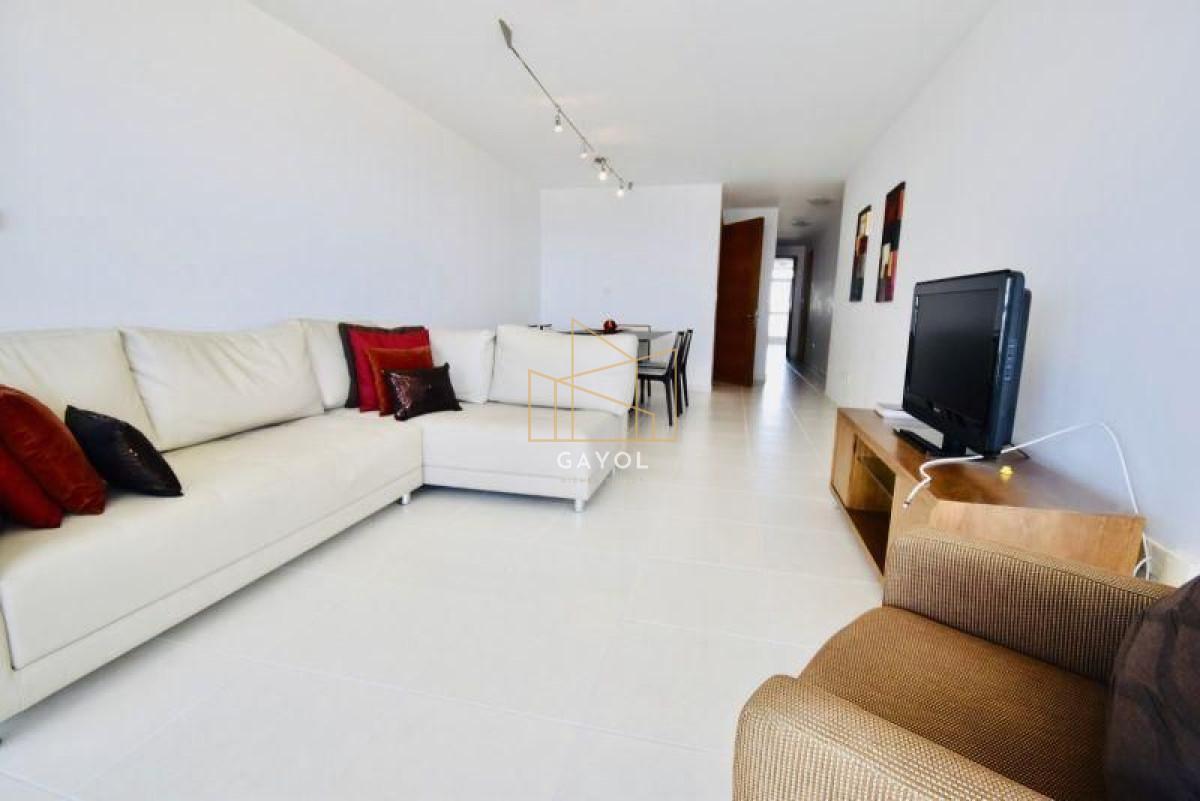 Apartamento ID.420 - Apartamento en alquiler temporario Playa Mansa 2 dormitorios