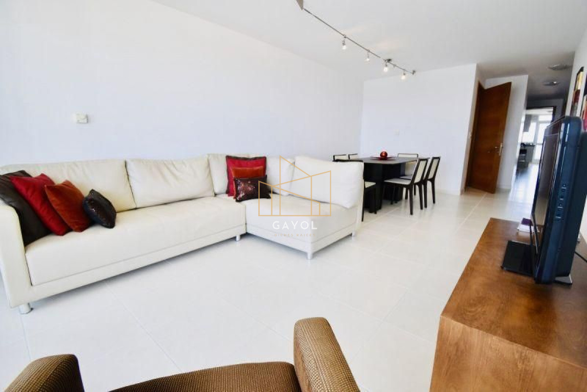 Apartamento ID.420 - Apartamento en alquiler temporario Playa Mansa 2 dormitorios