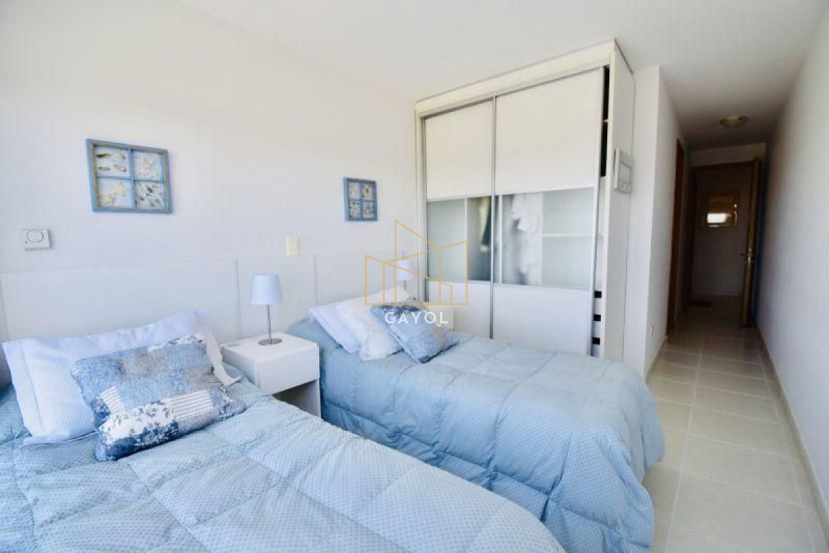 Apartamento ID.527 - Apartamento en alquiler temporario Playa Mansa 2 dormitorios