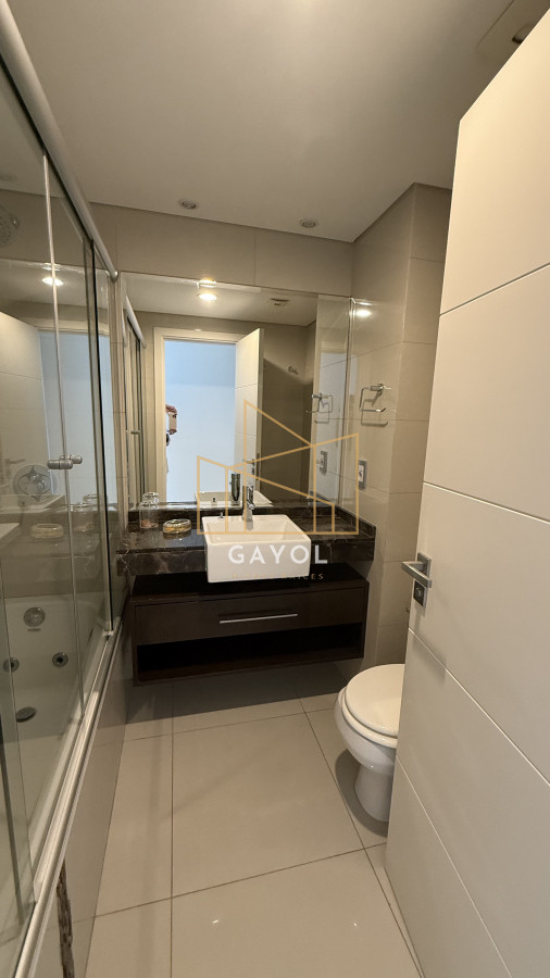 Apartamento ID.622 - Venta apartamento 3 dormitorios en Playa Mansa - Punta del Este