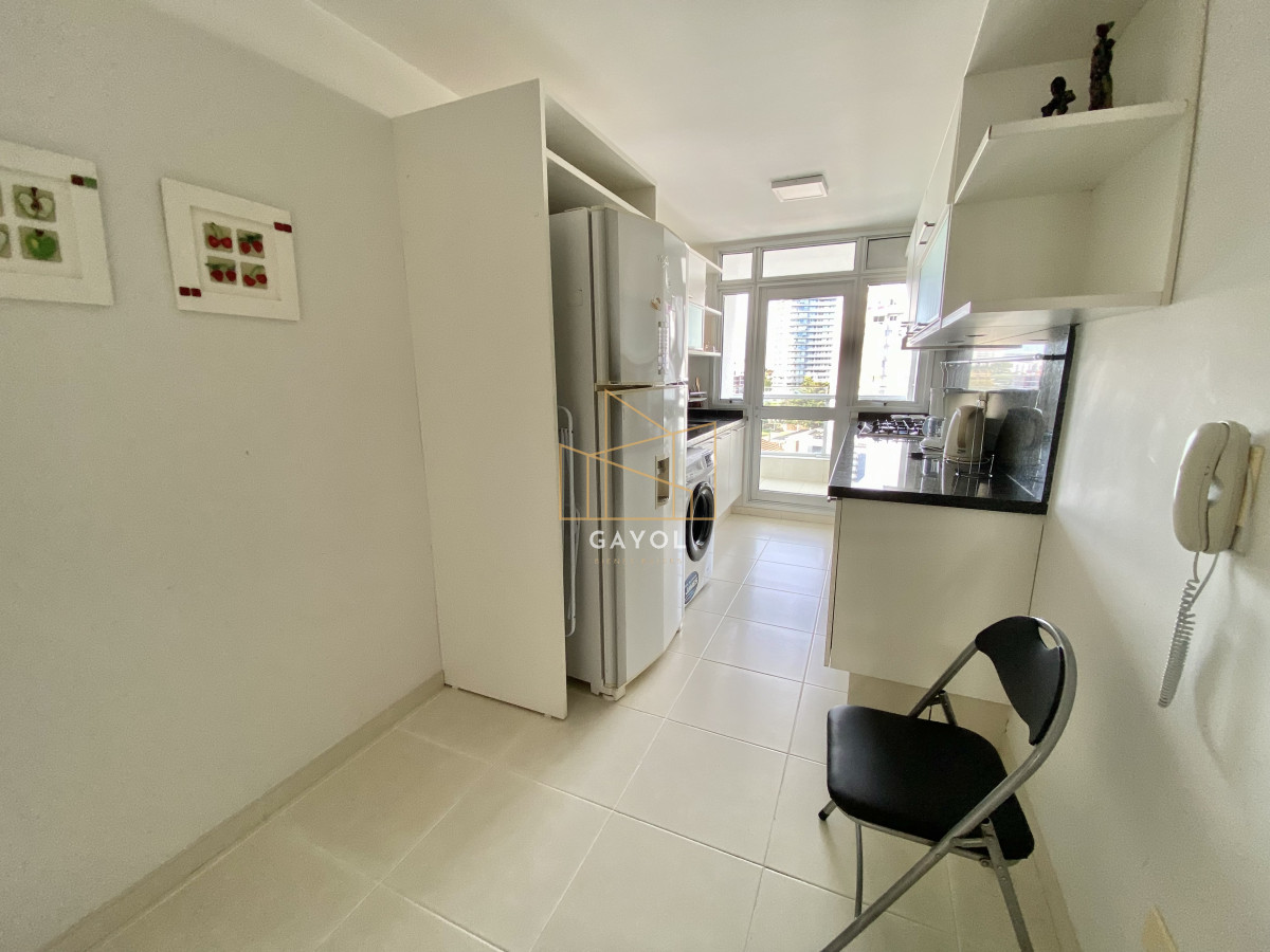 Apartamento ID.1223 - Apartamento en alquiler temporario Playa Mansa 2 dormitorios
