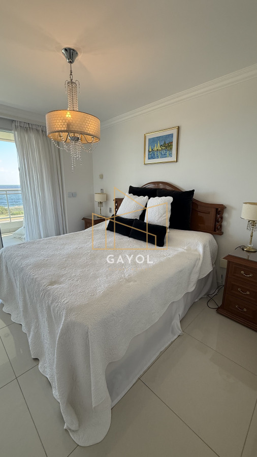 Apartamento ID.622 - Venta apartamento 3 dormitorios en Playa Mansa - Punta del Este