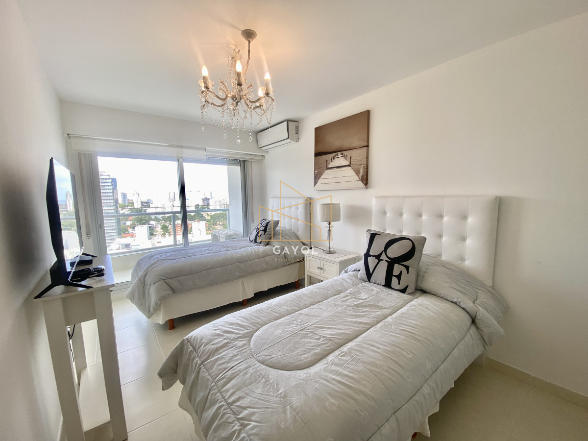 Apartamento ID.588 - Apartamento en venta Playa Mansa 2 dormitorios