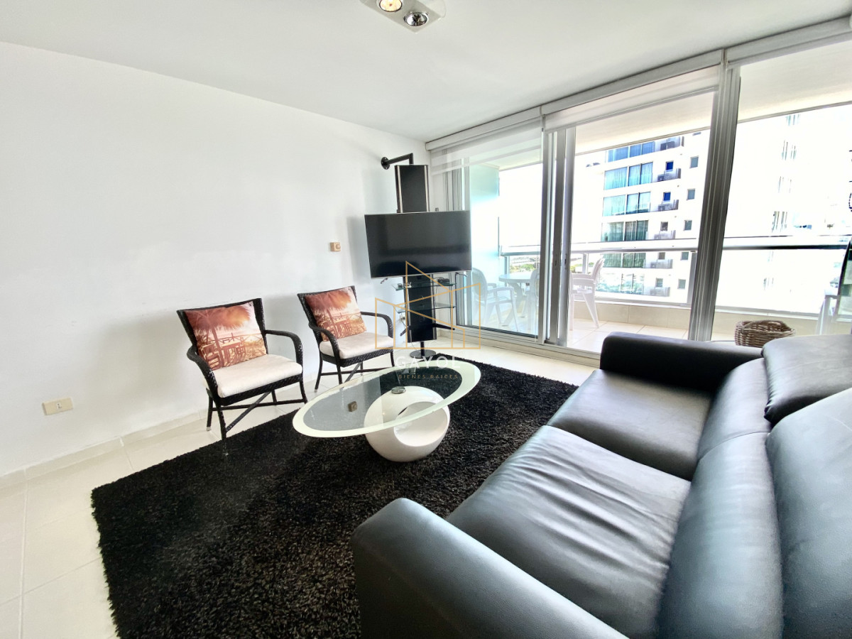 Apartamento ID.1223 - Apartamento en alquiler temporario Playa Mansa 2 dormitorios