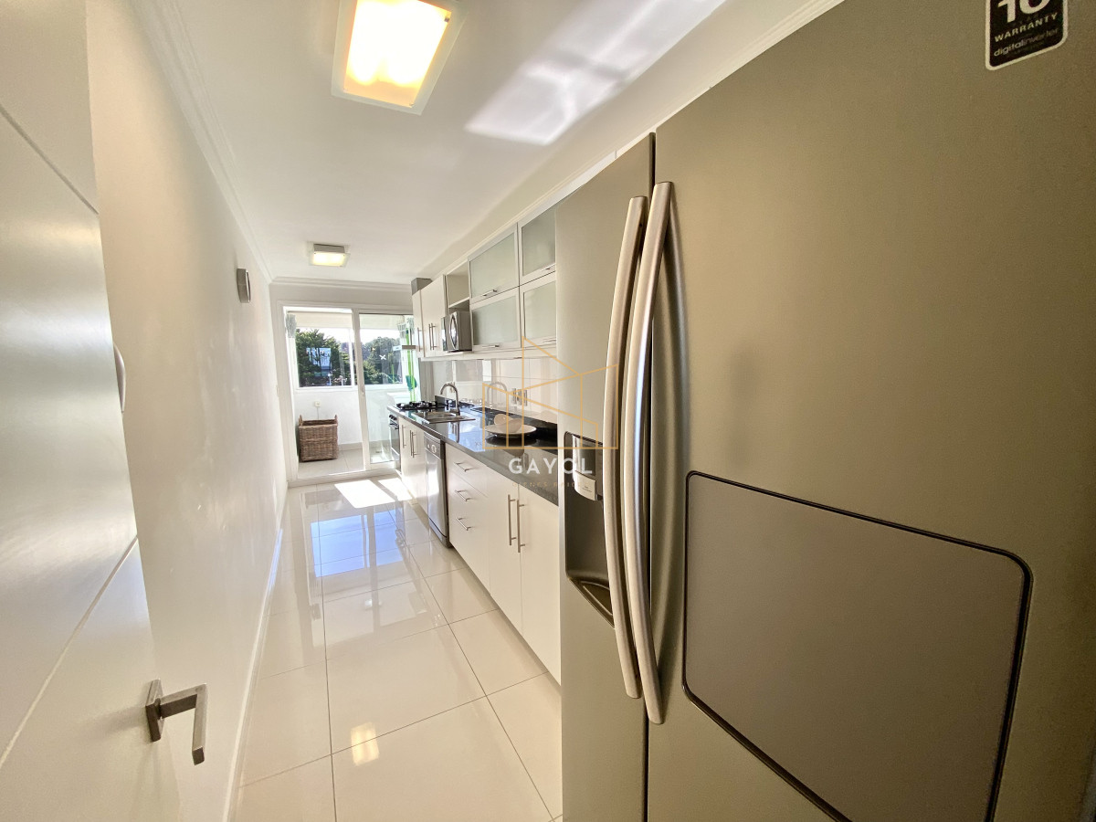 Apartamento ID.622 - Venta apartamento 3 dormitorios en Playa Mansa - Punta del Este