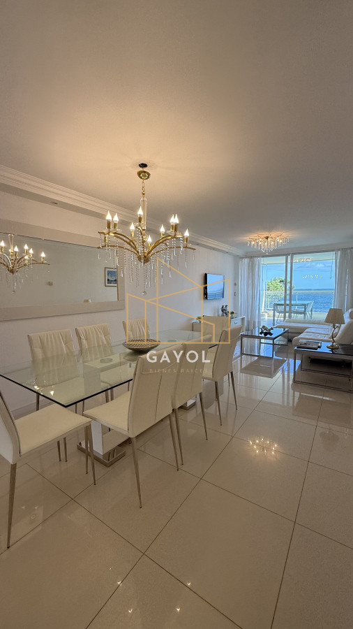 Apartamento ID.622 - Venta apartamento 3 dormitorios en Playa Mansa - Punta del Este