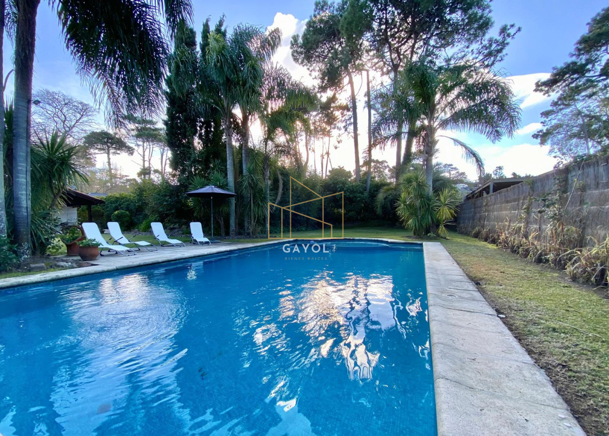 Casa ID.502 - Alquiler Casa  3 dormitorios mas dependencia San Rafael (Punta del Este)