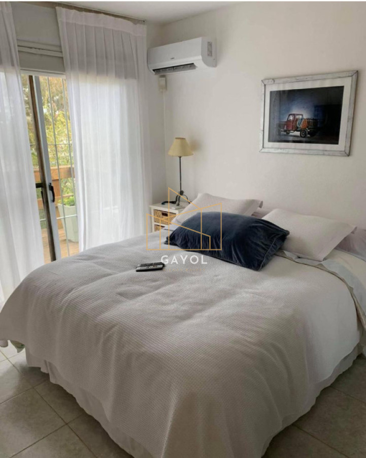 Casa ID.1322 - OPORTUNIDAD CASA A REFACCIONAR 3 DORMTORIOS EN LA BARRA, EL TESORO EXCELENTE UBICACION