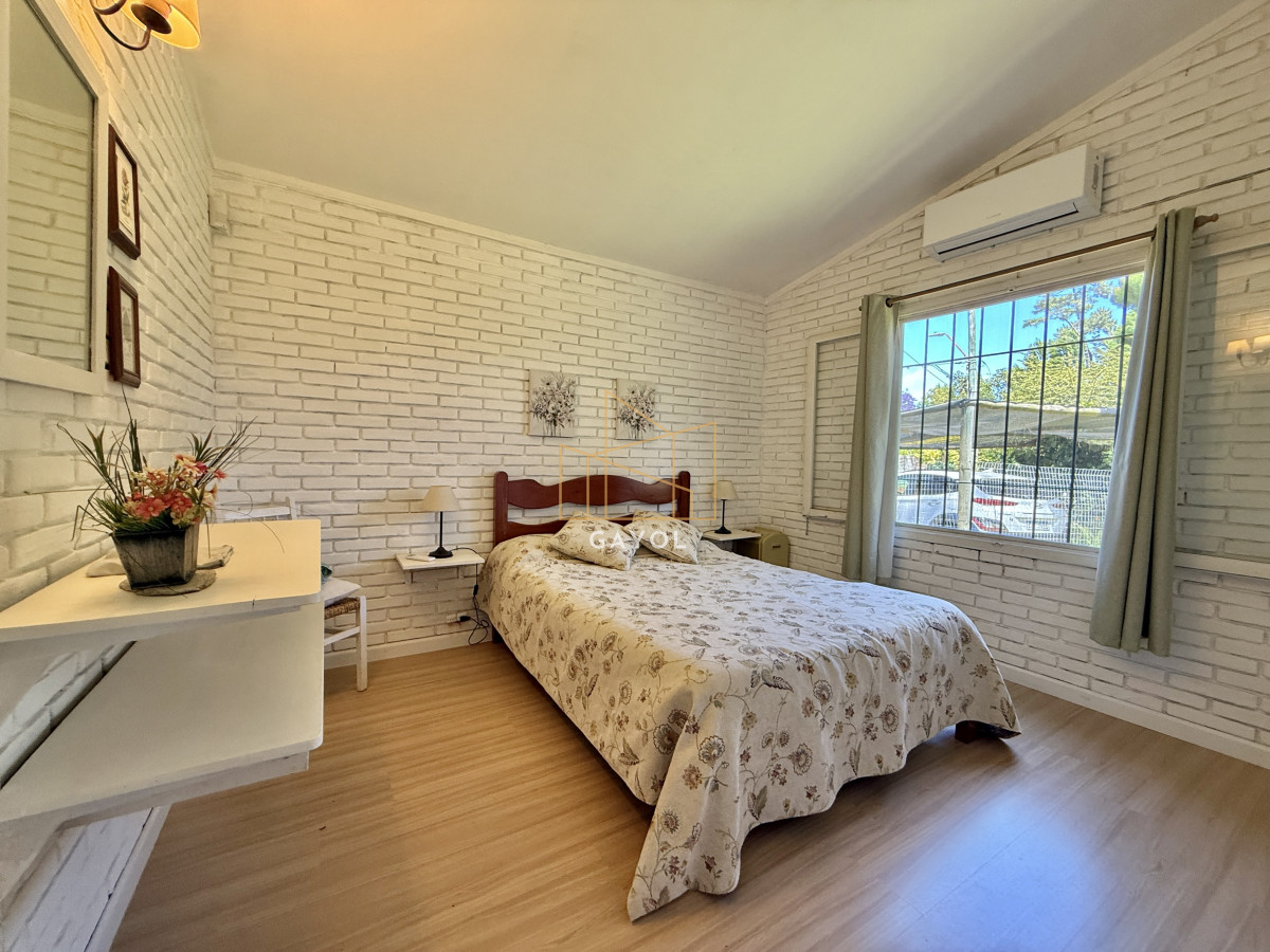 Casa ID.1077 - Casa en venta - Ubicación estratégica y gran terreno