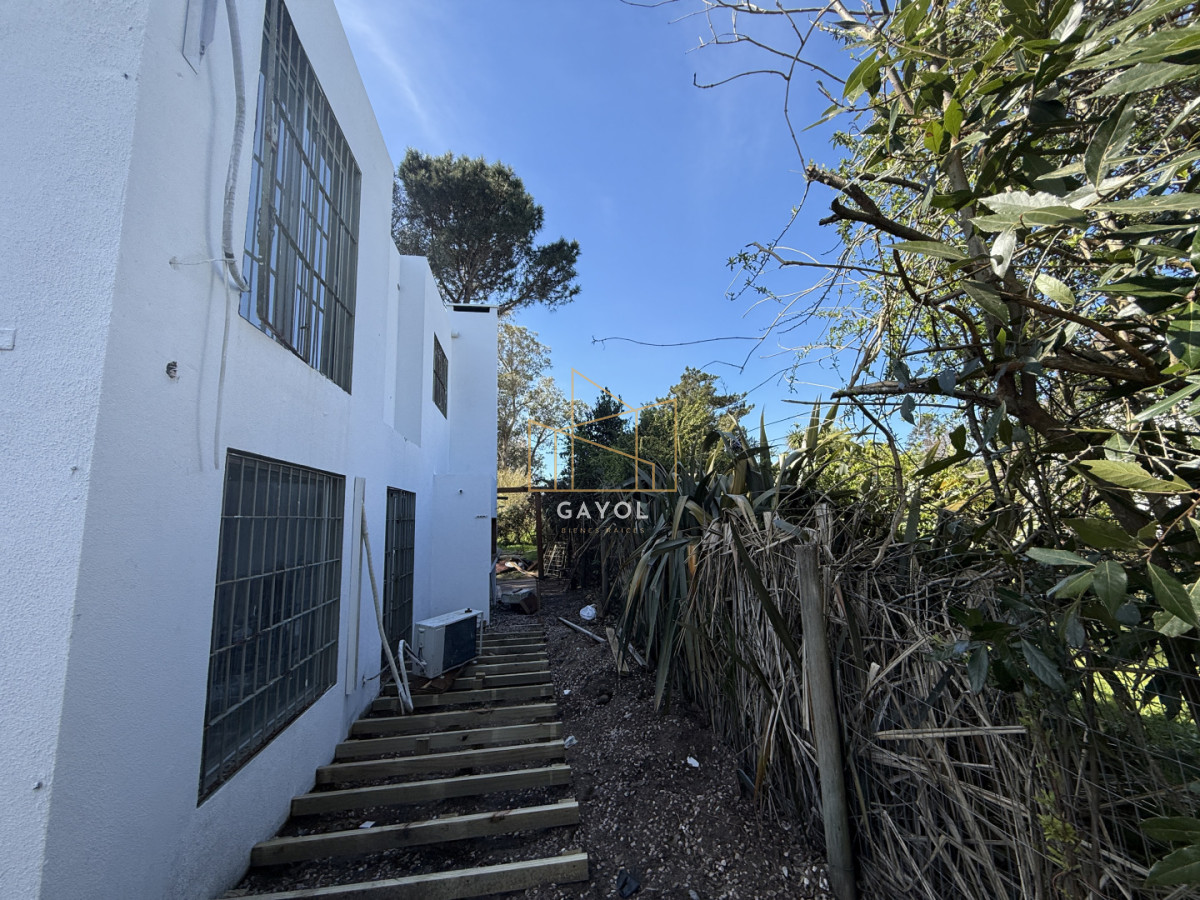 Casa ID.1321 - OPORTUNIDAD CASA DE 3 DORMOTORIOS CON 600 M2 DE TERRENO  EN UNA DEL LAS MEJORES ZONAS DE LA BARRA EL TESORO, 2 PADRONES SE VENDEN JUNTOS