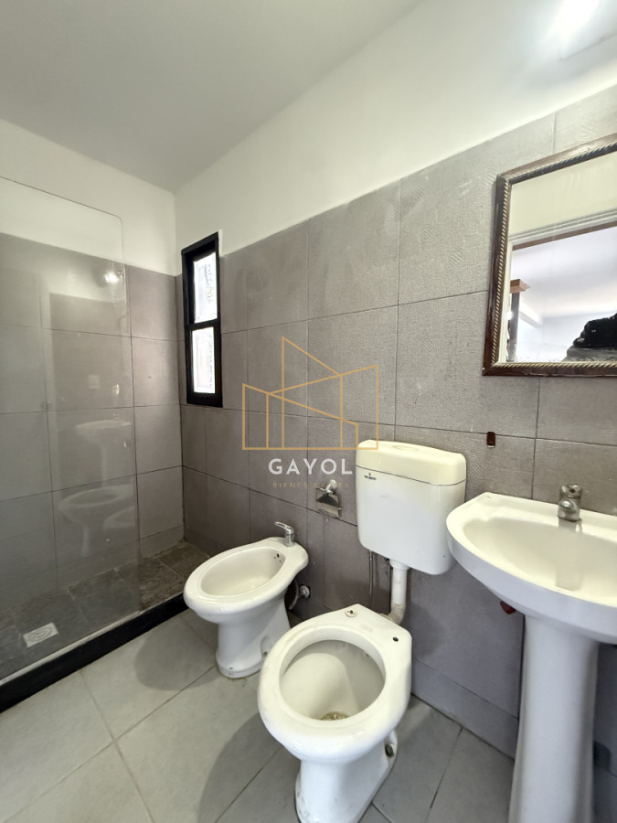 Casa ID.1321 - OPORTUNIDAD CASA DE 3 DORMOTORIOS CON 600 M2 DE TERRENO  EN UNA DEL LAS MEJORES ZONAS DE LA BARRA EL TESORO, 2 PADRONES SE VENDEN JUNTOS