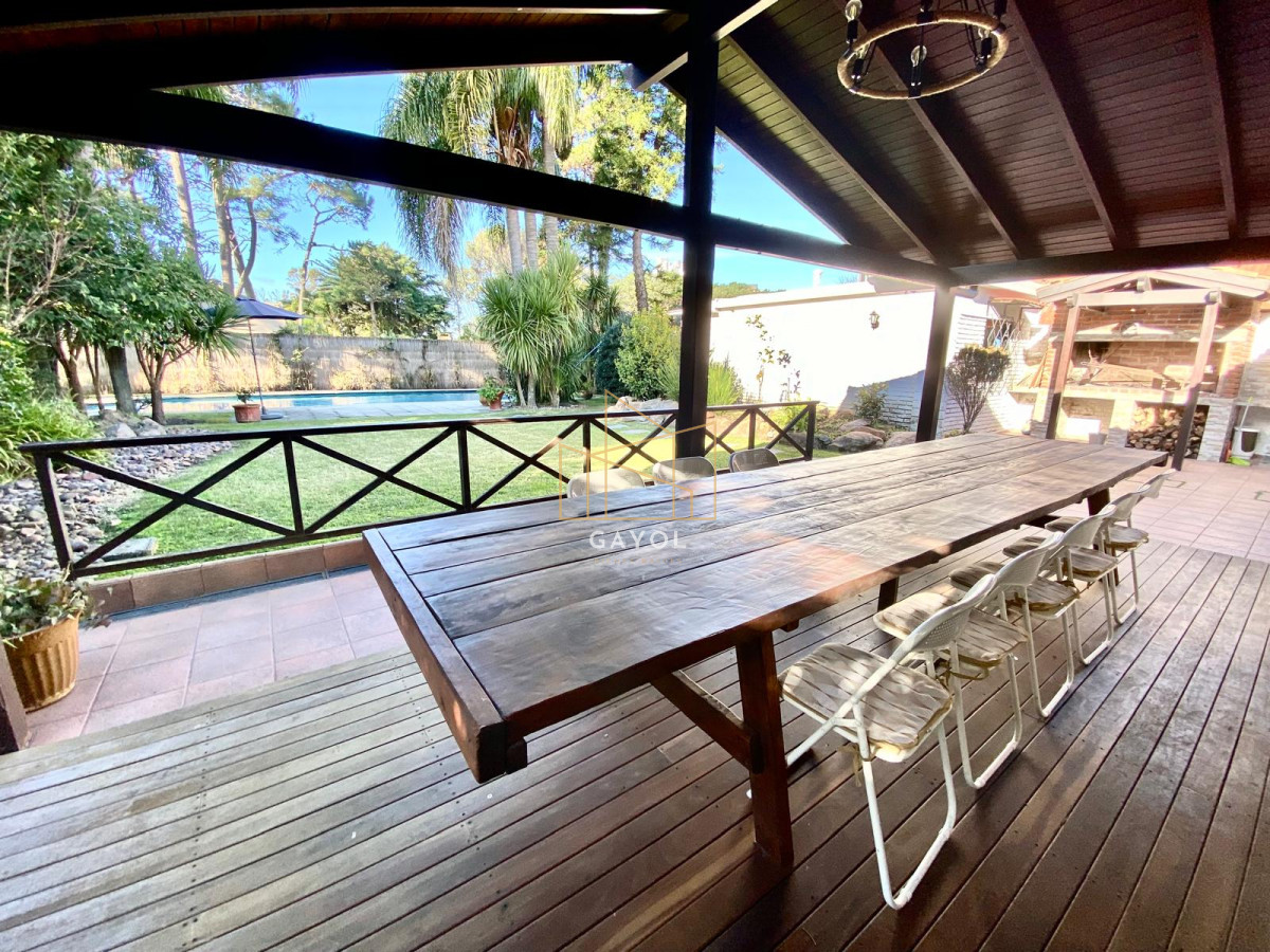 Casa ID.502 - Alquiler Casa  3 dormitorios mas dependencia San Rafael (Punta del Este)