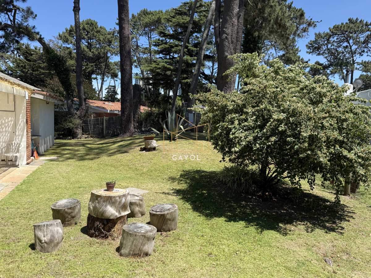 Casa ID.1077 - Casa en venta - Ubicación estratégica y gran terreno