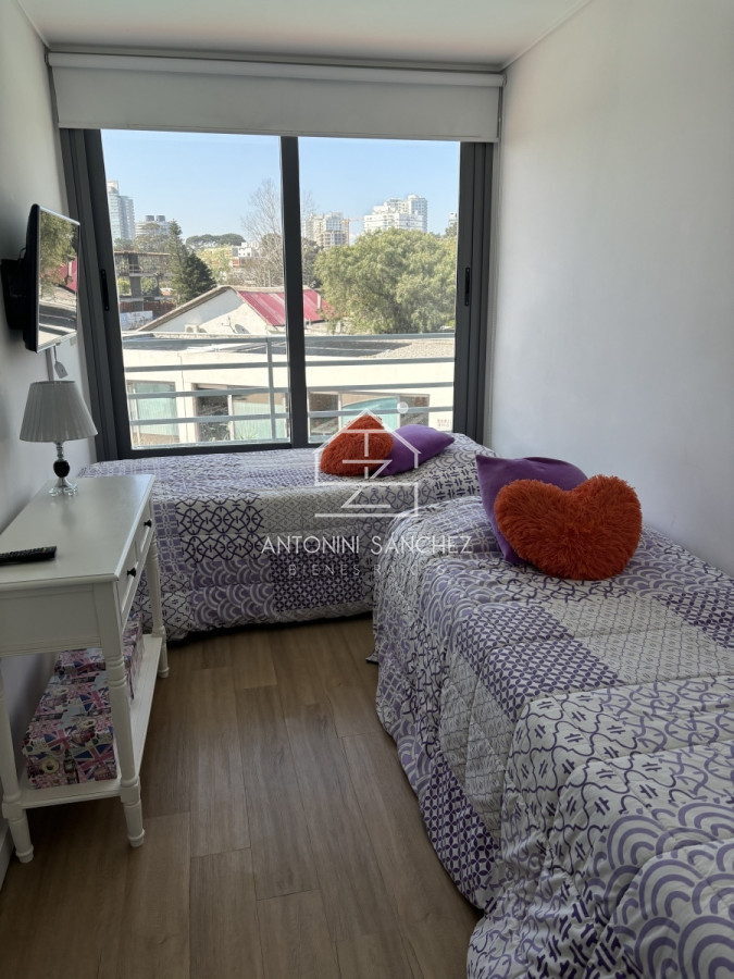 Apartamento ID.1238 - Apartamento en alquiler temporario Playa Mansa 2 dormitorios
