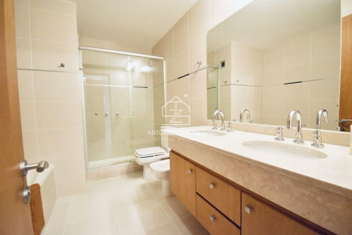Apartamento ID.1677 - Apartamento en venta Playa Mansa 2 dormitorios