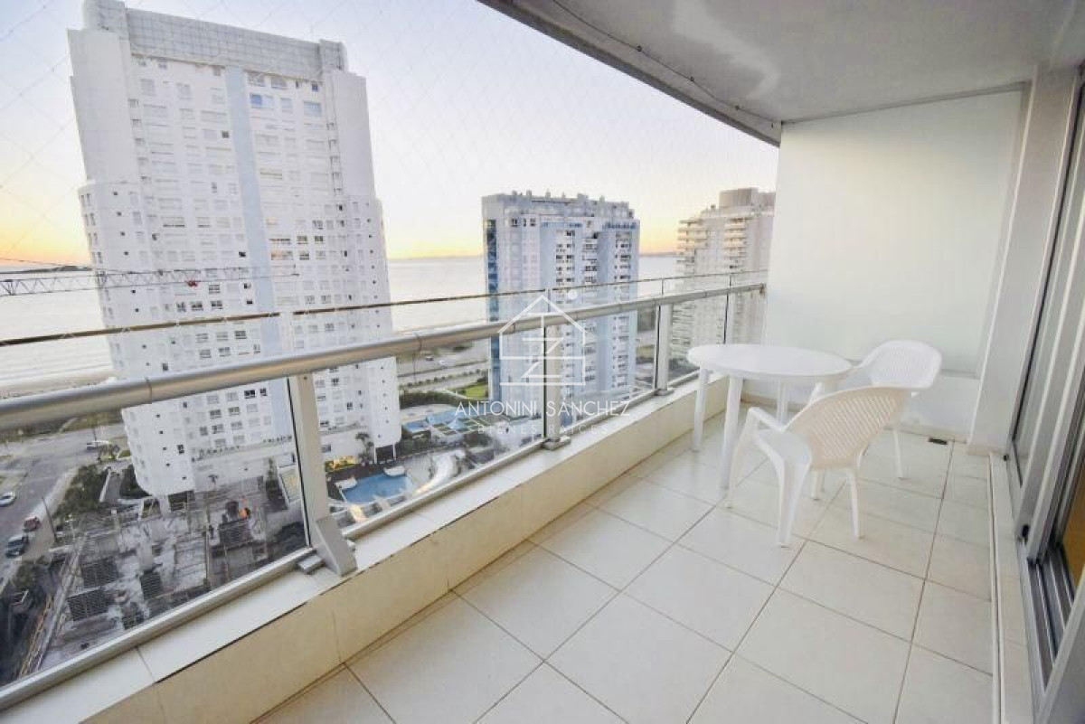 Apartamento ID.1677 - Apartamento en venta Playa Mansa 2 dormitorios