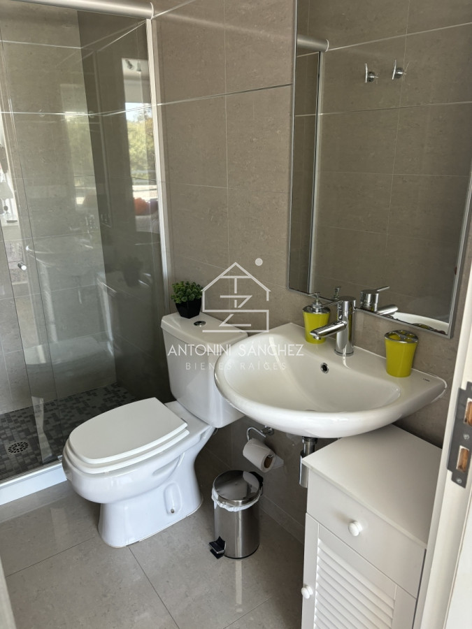 Apartamento ID.1238 - Apartamento en alquiler temporario Playa Mansa 2 dormitorios