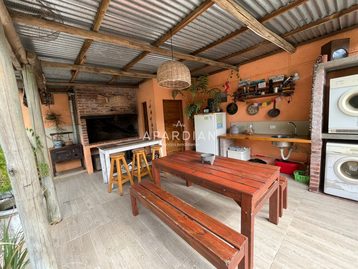 Casa ID.21098838 - Casa en venta de 4 dormitorios. El Tesoro - La Barra