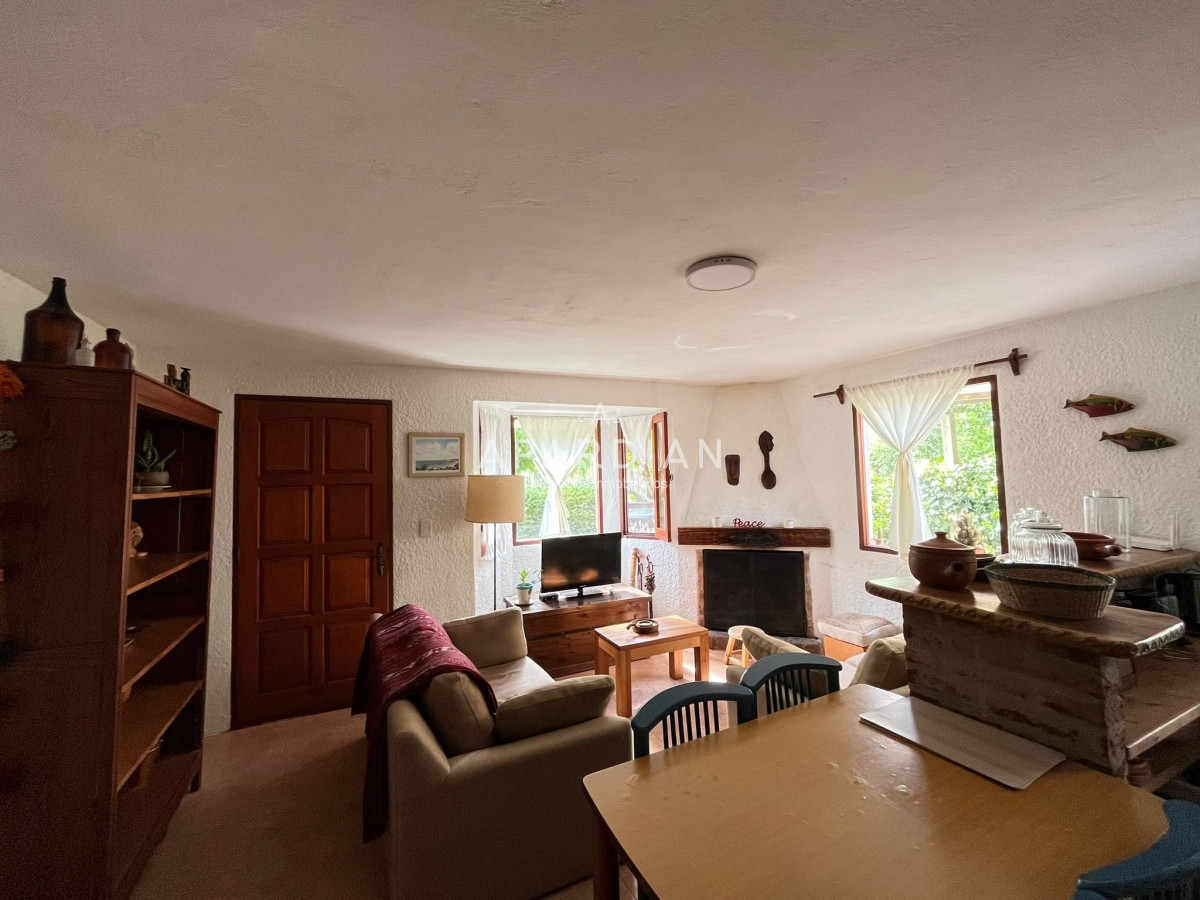 Casa ID.21098838 - Casa en venta de 4 dormitorios. El Tesoro - La Barra