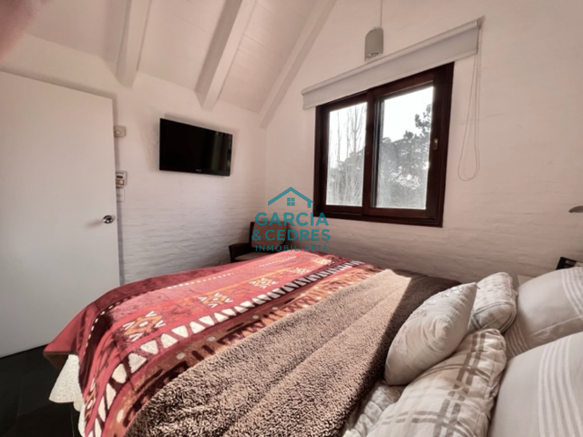 Casa ID.319 - Casa en venta, punta del este, 2 dormitorios, Barrio privado parque pinares