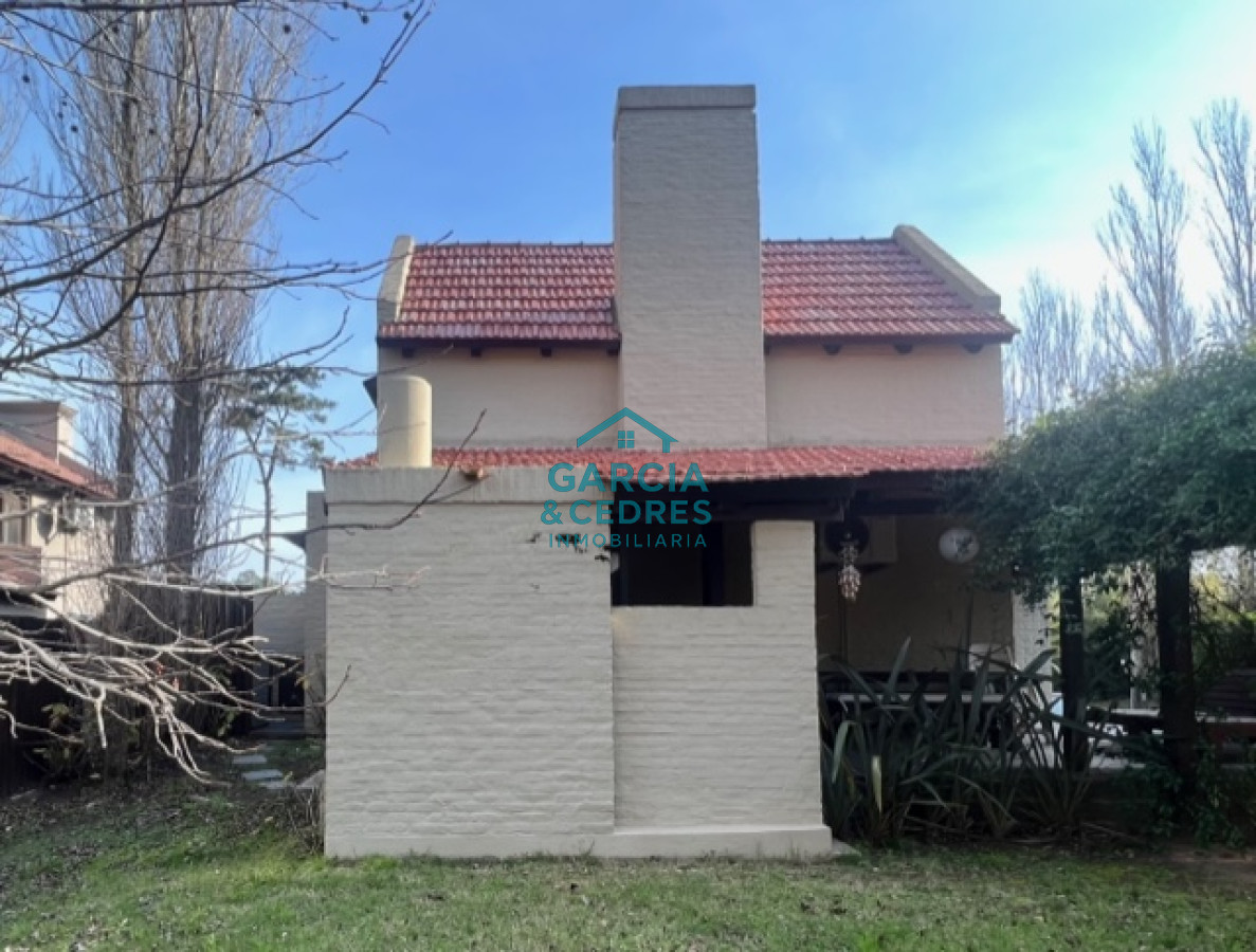 Casa ID.319 - Casa en venta, punta del este, 2 dormitorios, Barrio privado parque pinares