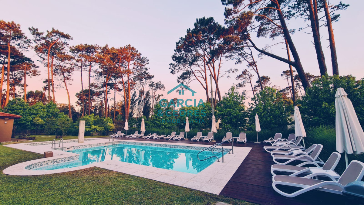 Casa ID.319 - Casa en venta, punta del este, 2 dormitorios, Barrio privado parque pinares