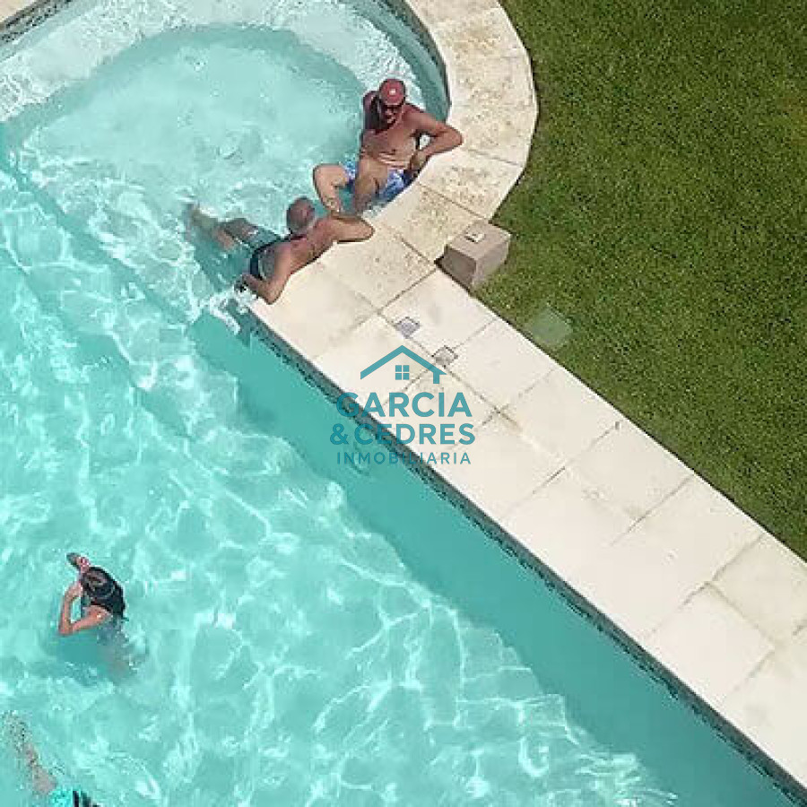 Casa ID.319 - Casa en venta, punta del este, 2 dormitorios, Barrio privado parque pinares